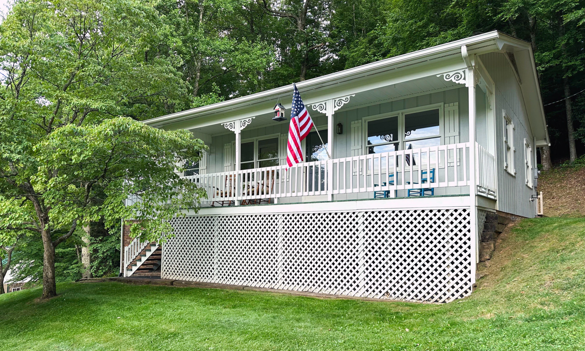 Image number 1 for the current listing